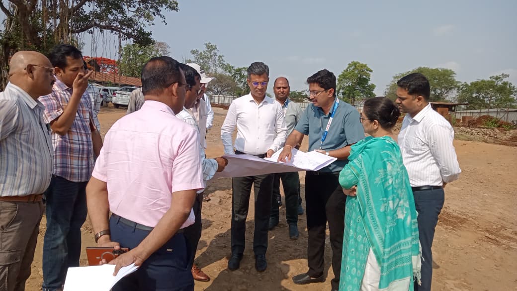District Collector Dr Vijay Rathod inspects Shenda Park area