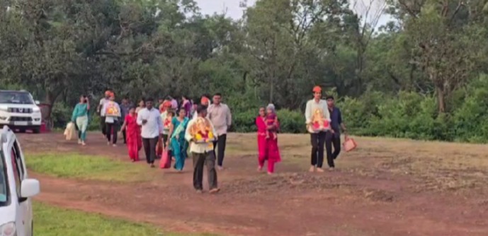Bappa bid farewell amidst a devotional atmosphere