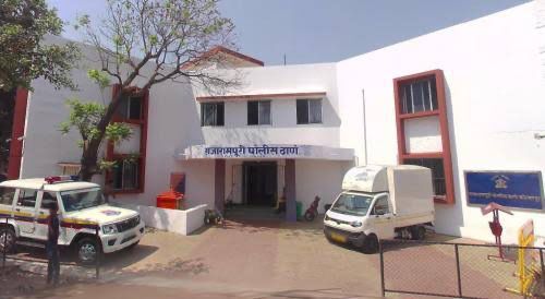 50 tolas of jewellery missing