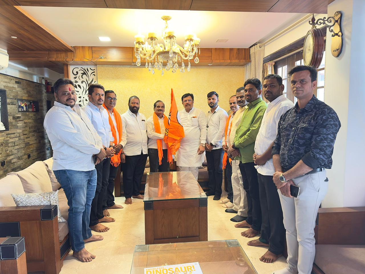 Former Congress corporator Ashok Jadhav publicly joins Shiv Sena