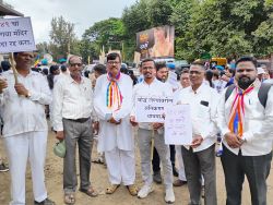 Buddhist brothers march to the District Collector for the Mahabodhi Vihar girl