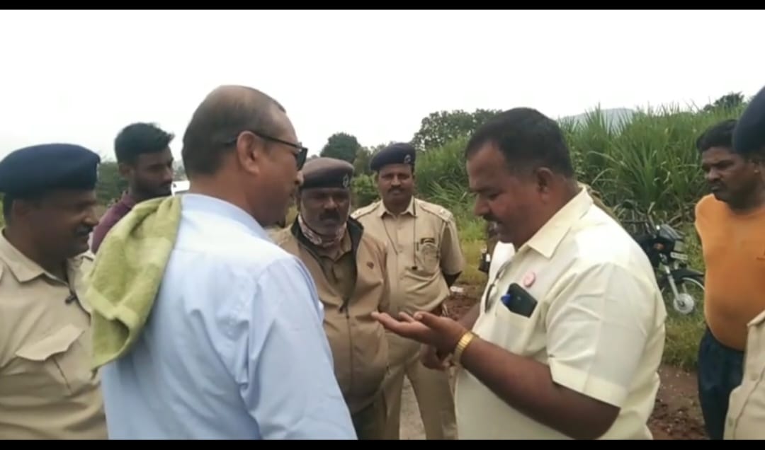 Sugarcane crushing continues without fixing sugarcane price