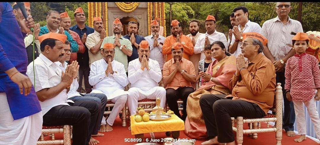 Shiv Senas coronation ceremony at Panhalgad