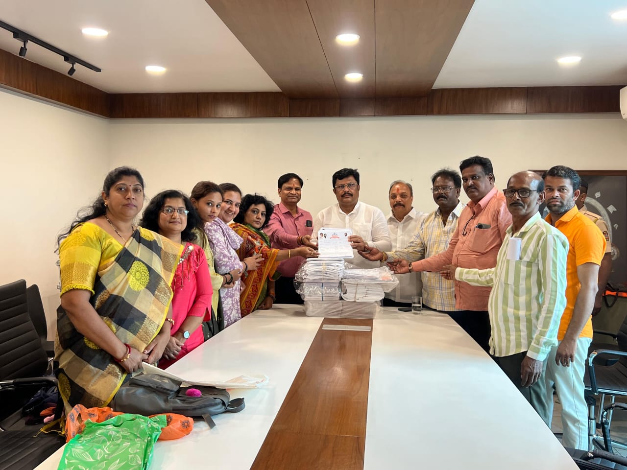 Spontaneous response to Shiv