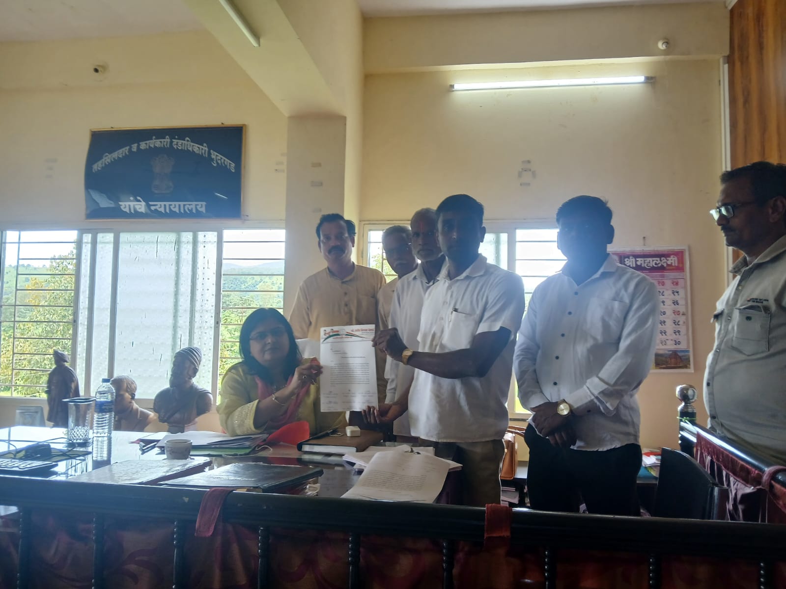 Demand to provide benefits to the people of Bhudargad taluka