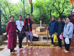 Pavankhind cleanliness drive by students of Tej Computer Institute