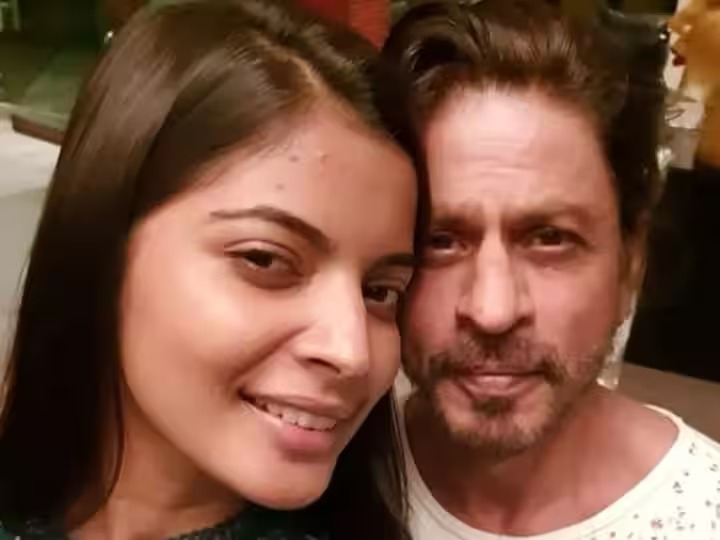 King Khan's hospitality: The model was invited to 