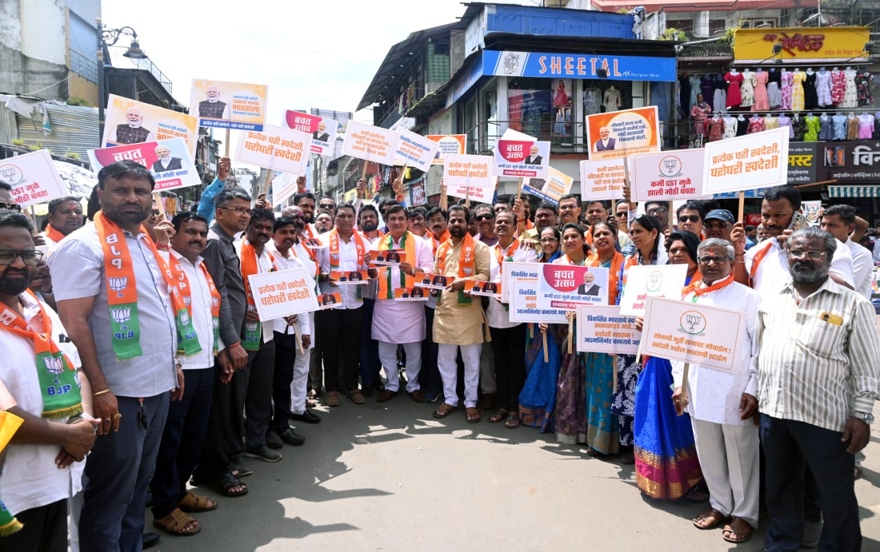 MP Dhananjay Mahadik interacts