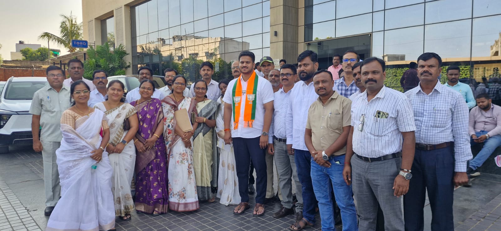 Campaign for the Pune Division Teachers