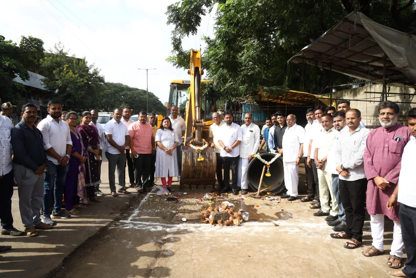 Inauguration of water supply pipeline replacement work in Ichalkaranjit