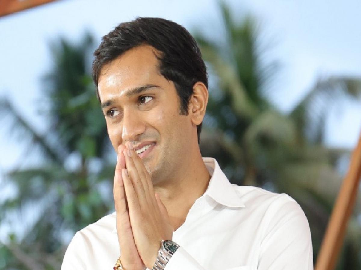 Krishnaraj Mahadik finally withdraws from the election