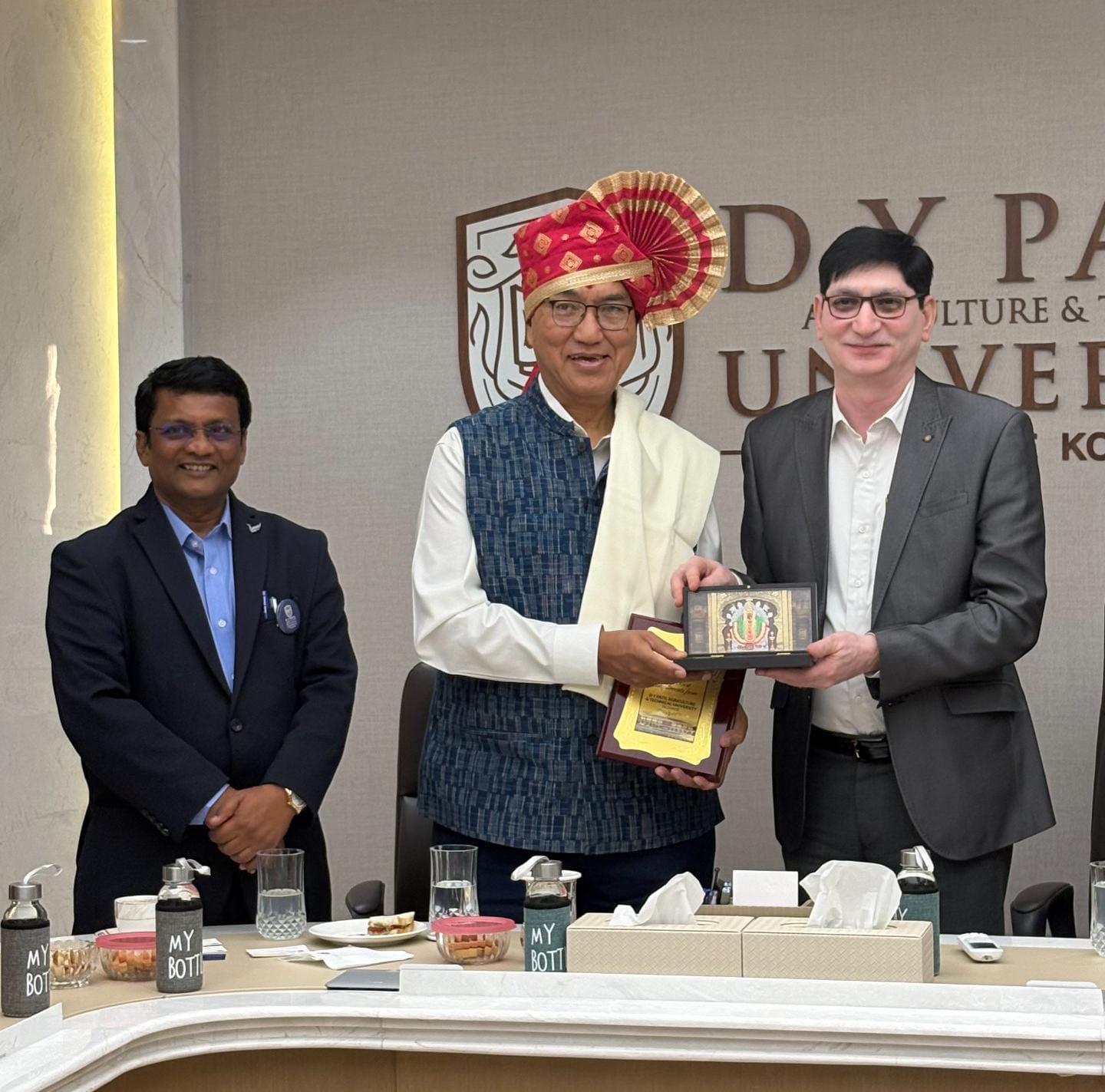 Vice Chancellor of the University of Western Australia visits