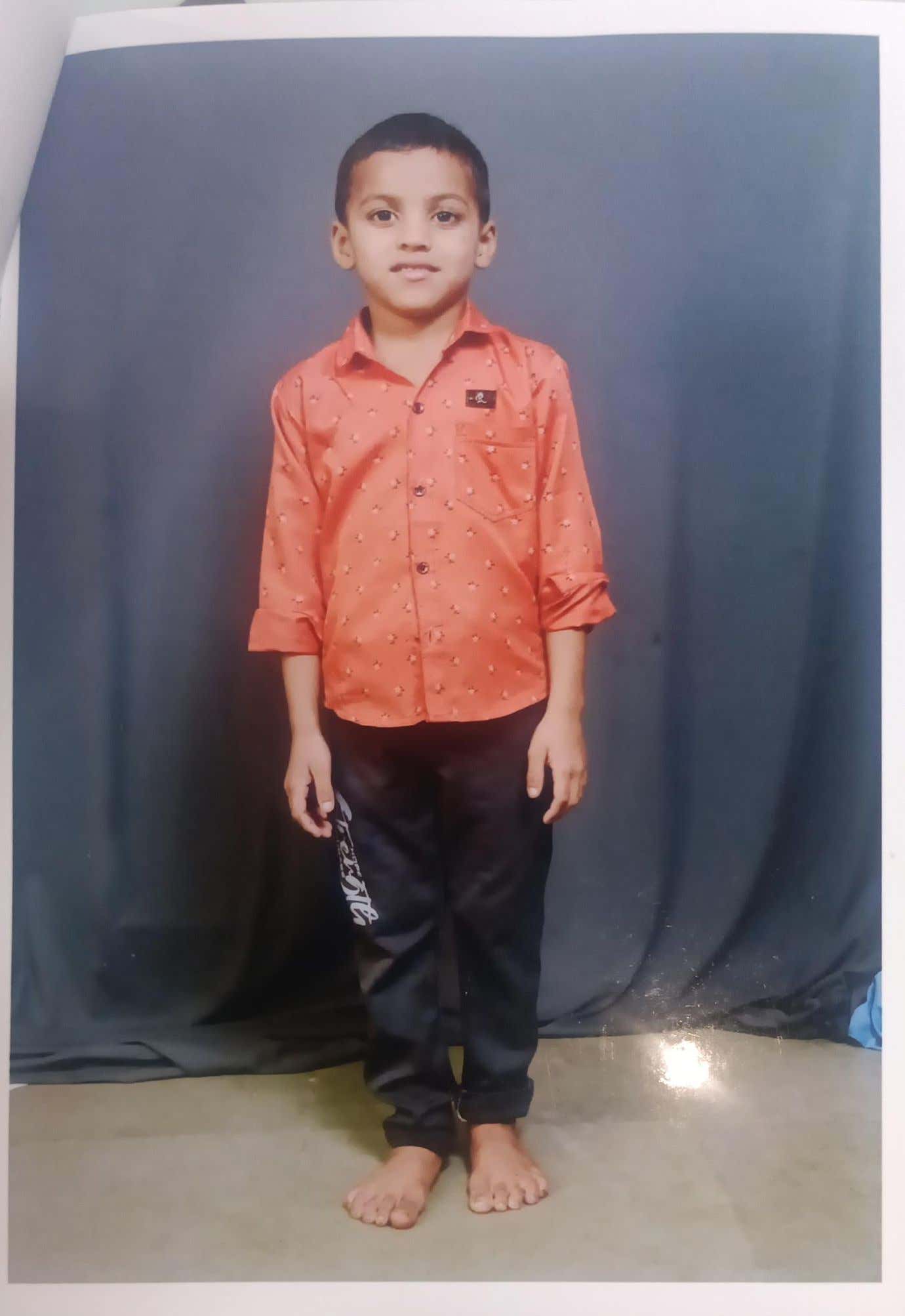 1Relatives of the child found in the city should contact