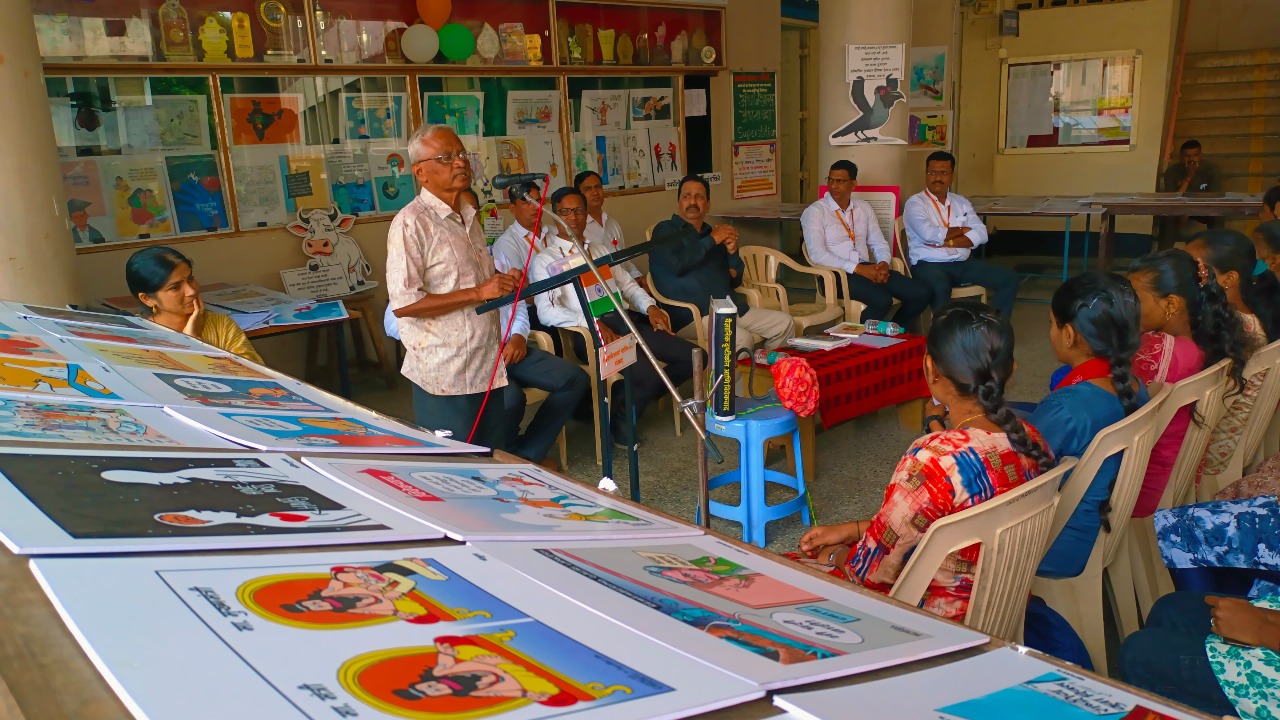 Vivek Rekha cartoon exhibition successful
