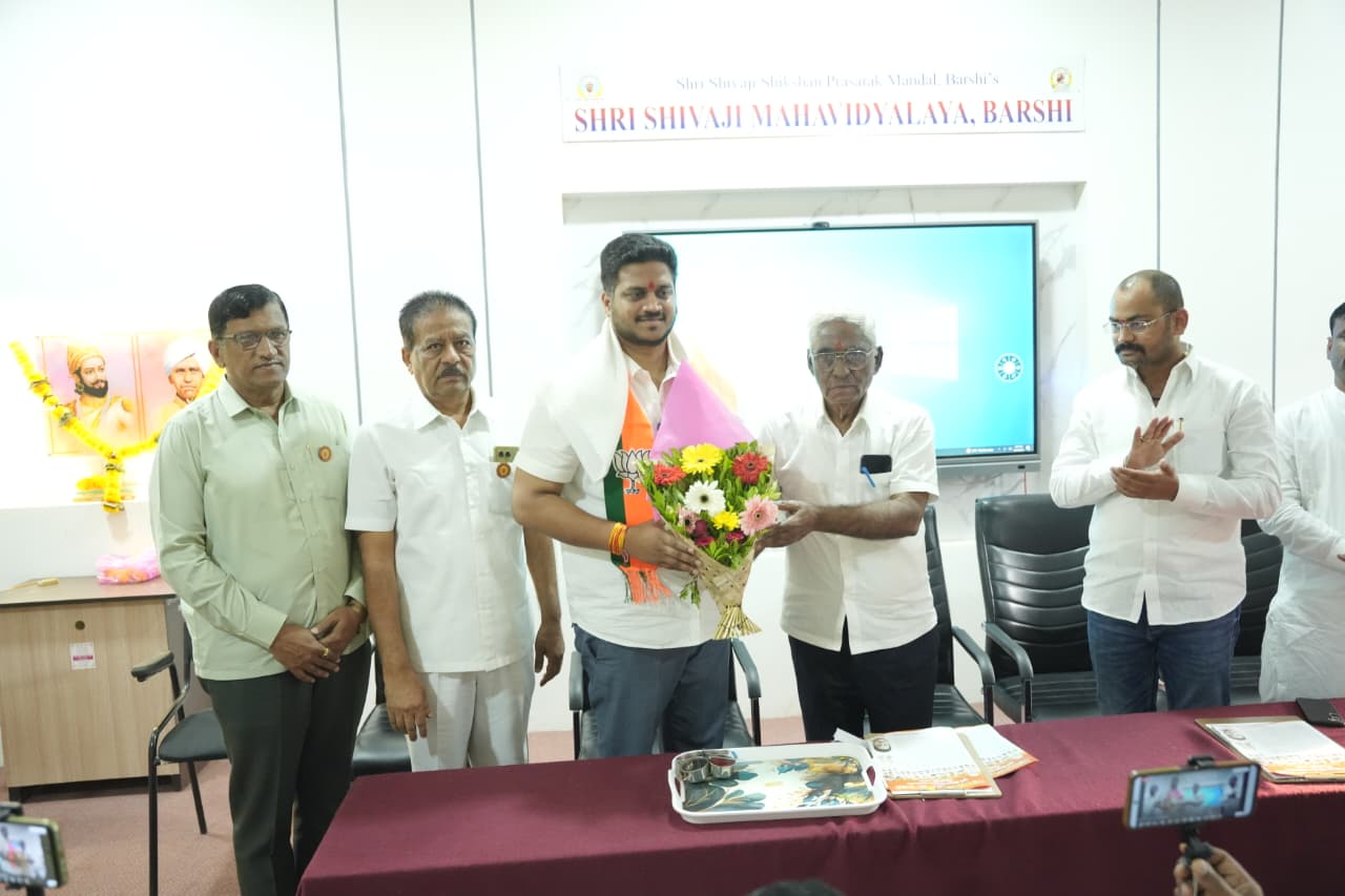 Kaustubh Gawade takes the lead in the election