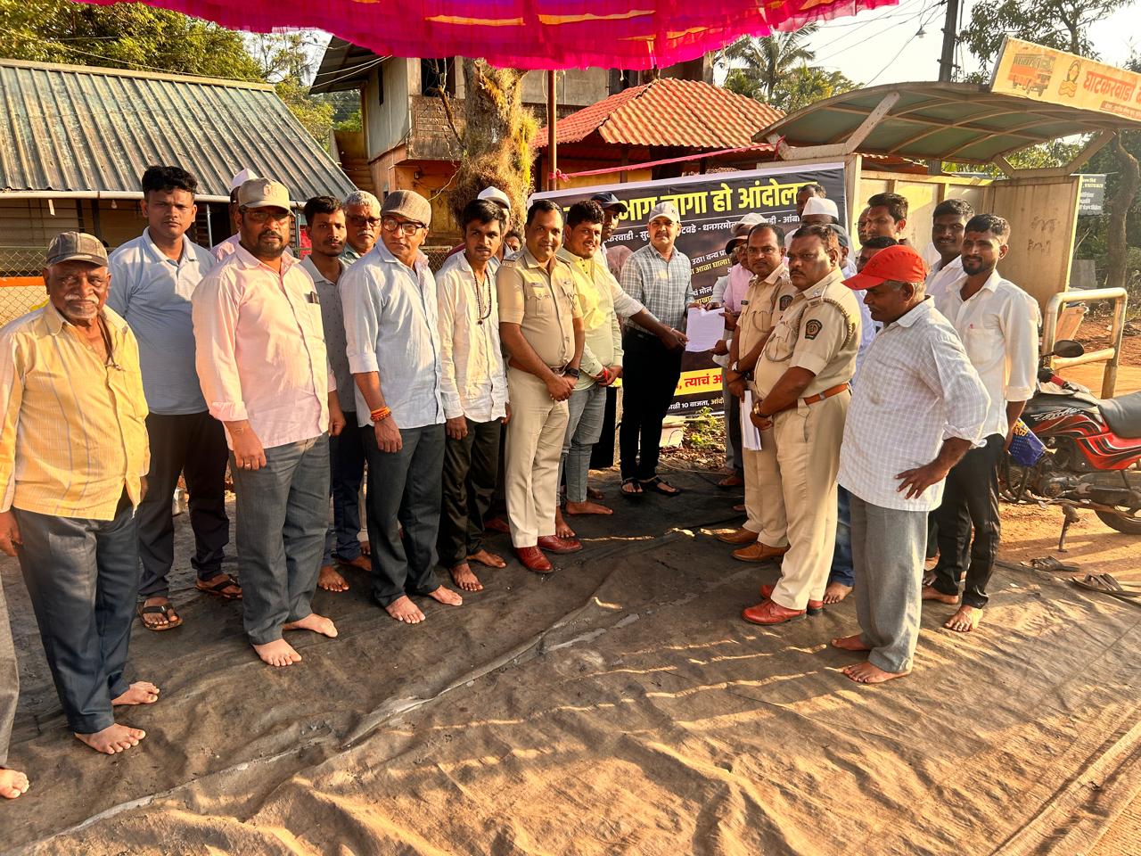 Farmers in the western region continue their agitation