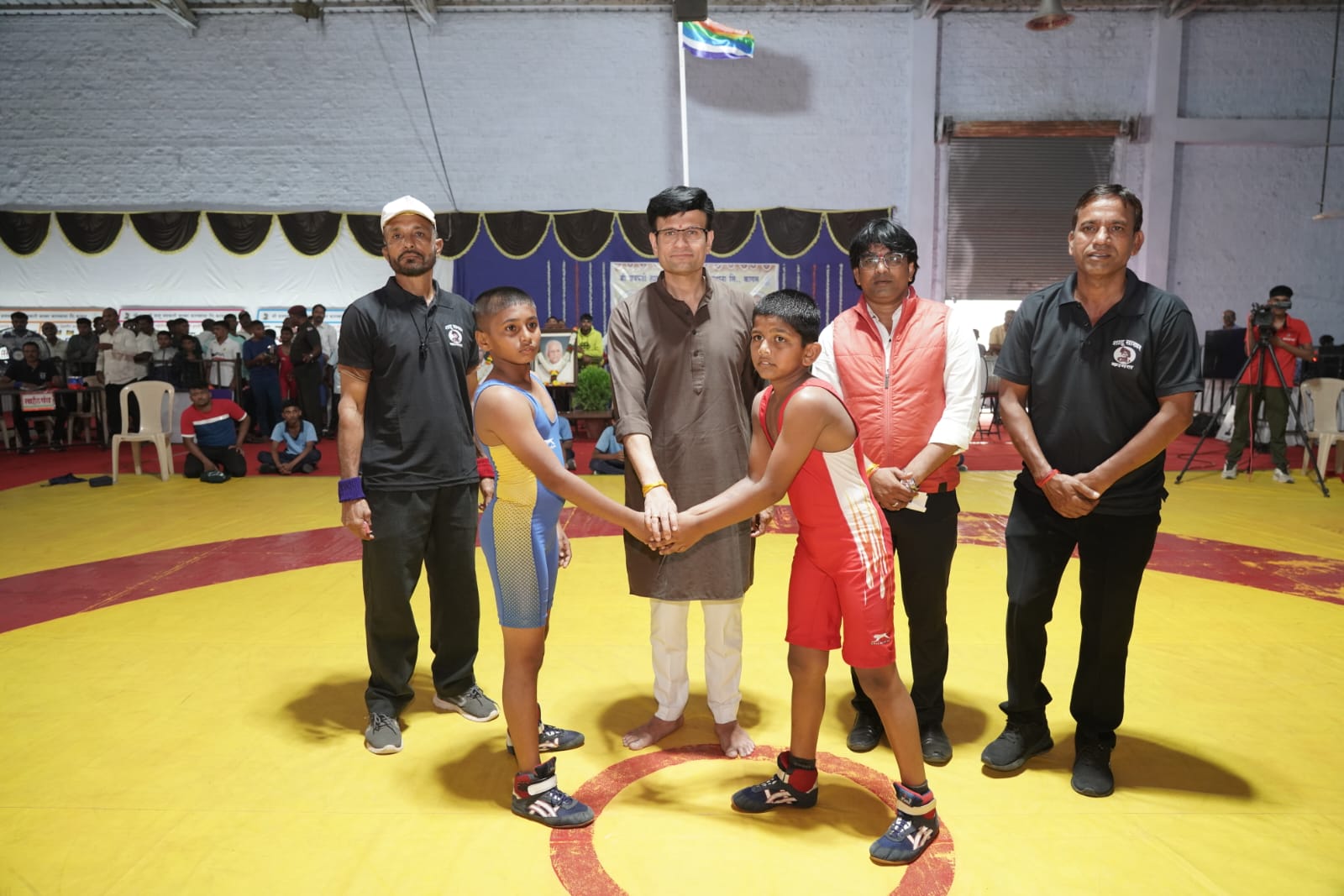 180 wrestlers participated in the first daychildrens category