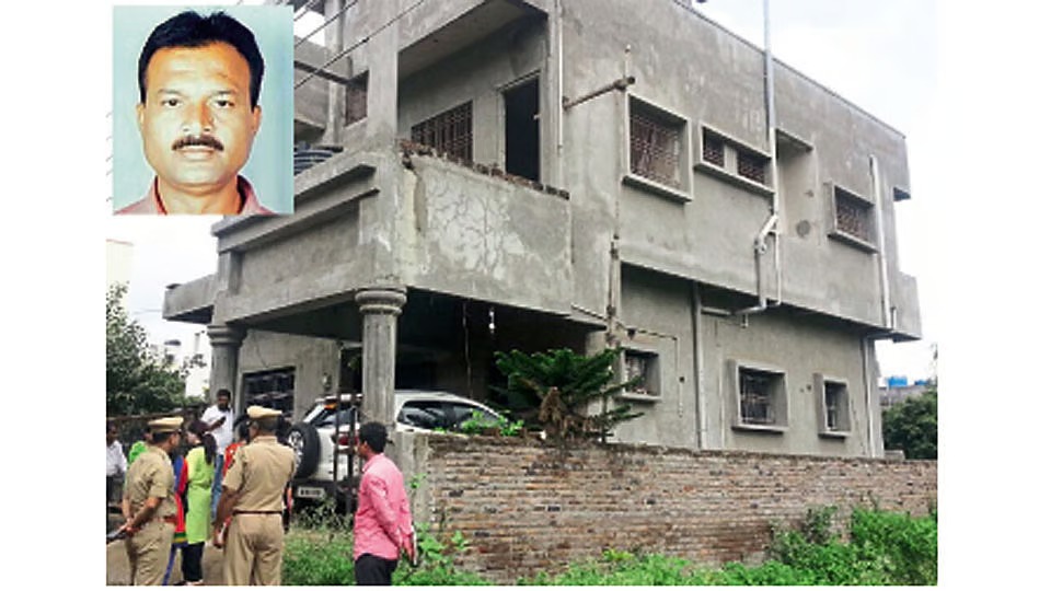 Brutal murder of Ichalkaranjit bank manager