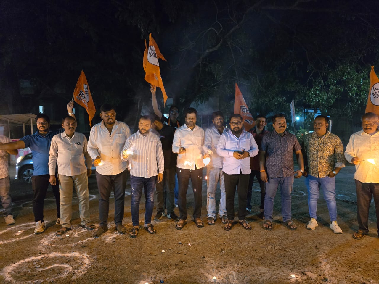 Shiv Sena strongly condemns the Municipal Corporation administration