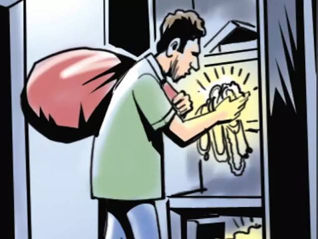Gold valuables and cash stolen in a house burglary at Gavse