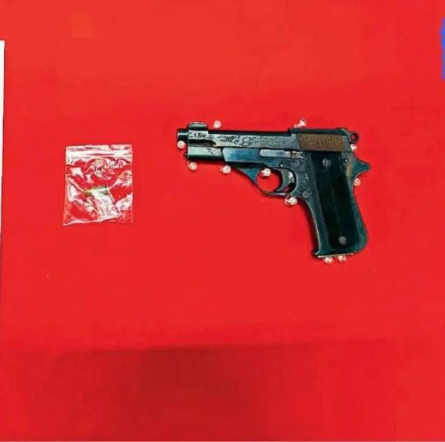 Two criminals with records arrested with pistol and cartridges in Subhashnagar