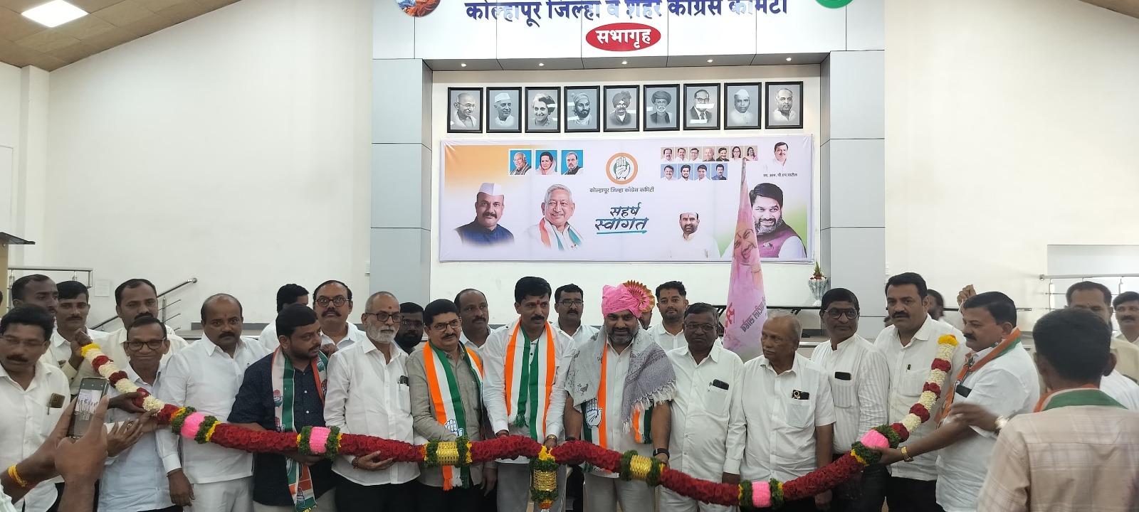 Fête ceremony for Bidris new director Jeevan Patil