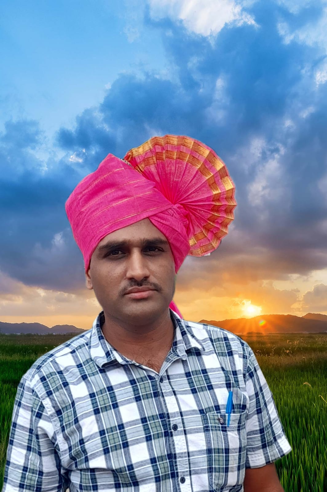 A soldier of the service society became an officer