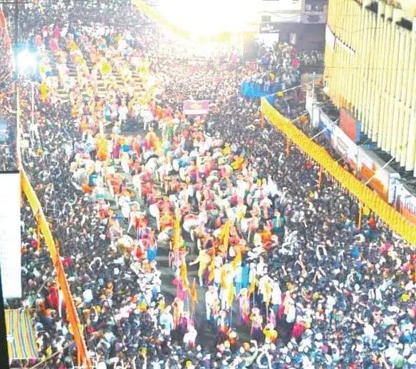 A grand procession of religion