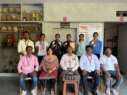 Vivekananda College women