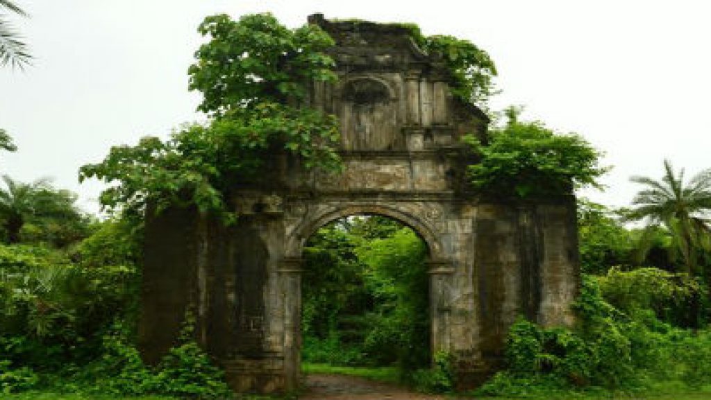 History is collapsing