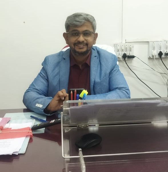 Youth should combine dreams