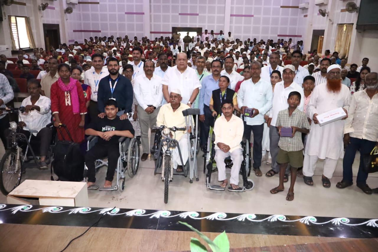 Free distribution of equipment to the disabled in Kagal