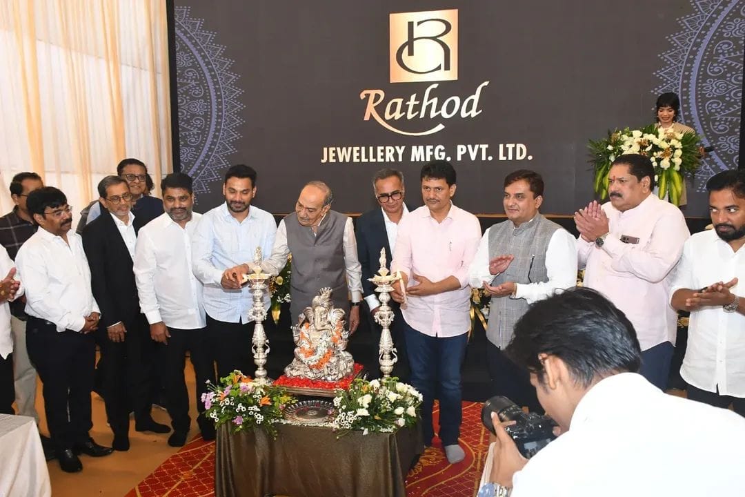 Rathod Jewelers Company inaugurated in Shiroli