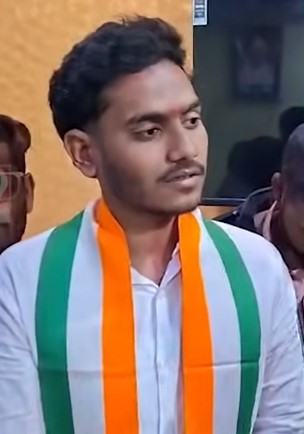 becomes the youngest mayor in Maharashtra