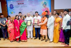 Dr Vishnu Nirmale of Zilla Parishad Kolhapur honored with Shahu Award