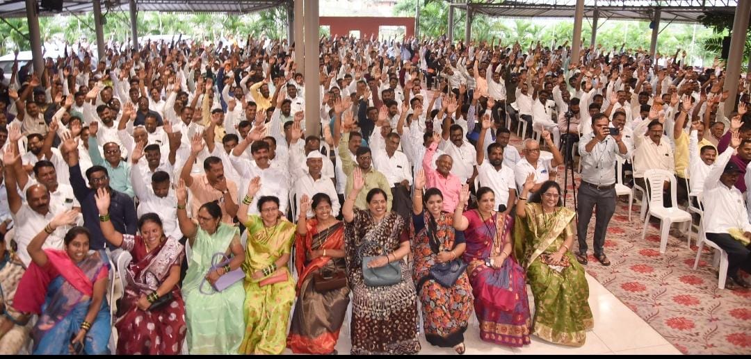 District level member registration review meeting in Kagal in high spirits