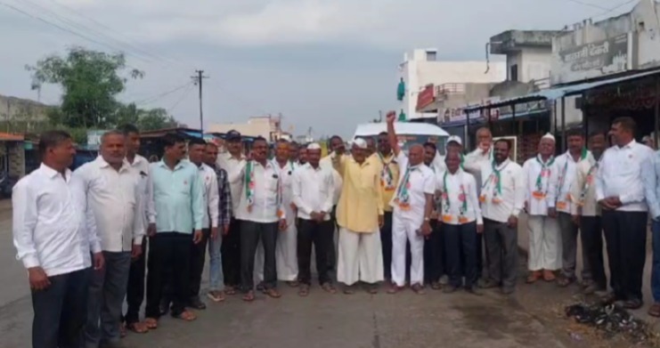 Farmers demand an MSP of ₹5000 per tonne for sugarcane