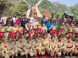 NCC students greet Captain Shankar Sakharam Walkar
