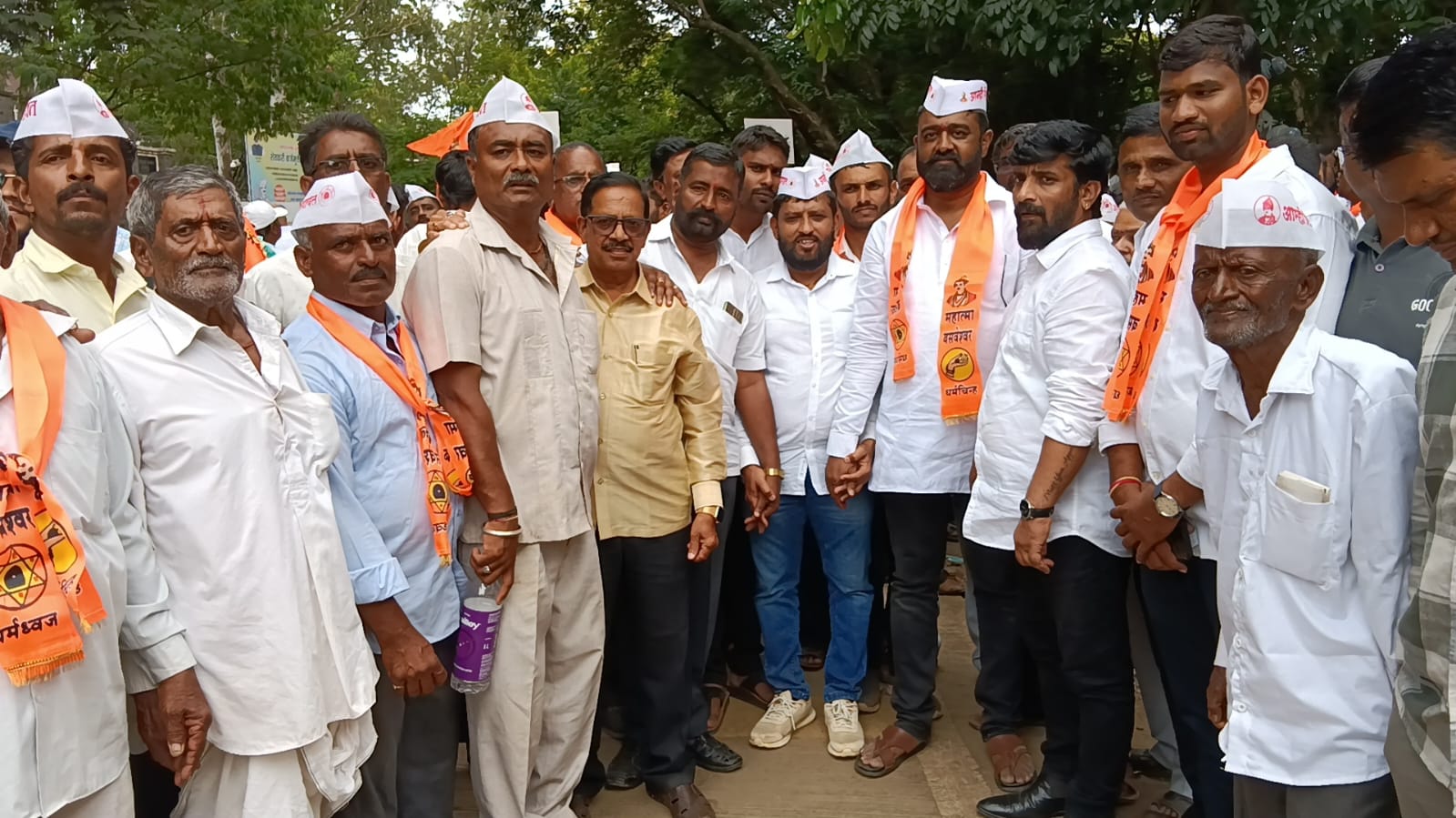 Chain hunger strike for Lingayat community