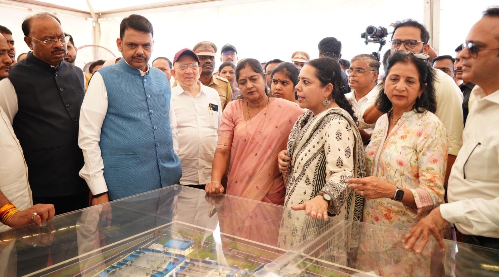 Cm garam sadak yojna