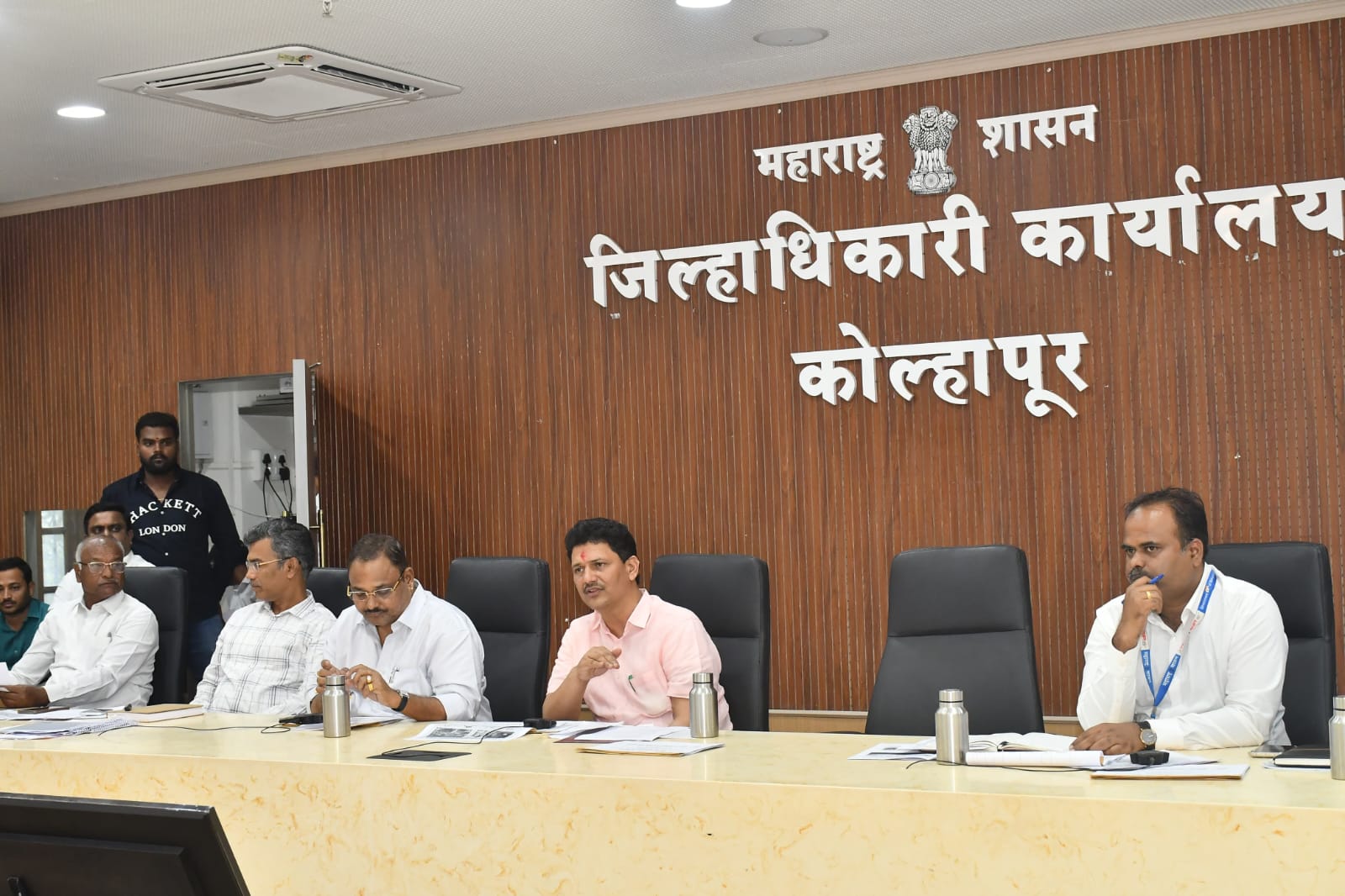 Effectively implement the Chief Minister Baliraja Shet Panand Road Scheme for the prosperity of farmers