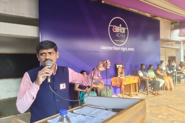 Venkatrao High School pays tribute to Krantijyoti Savitribai Phule