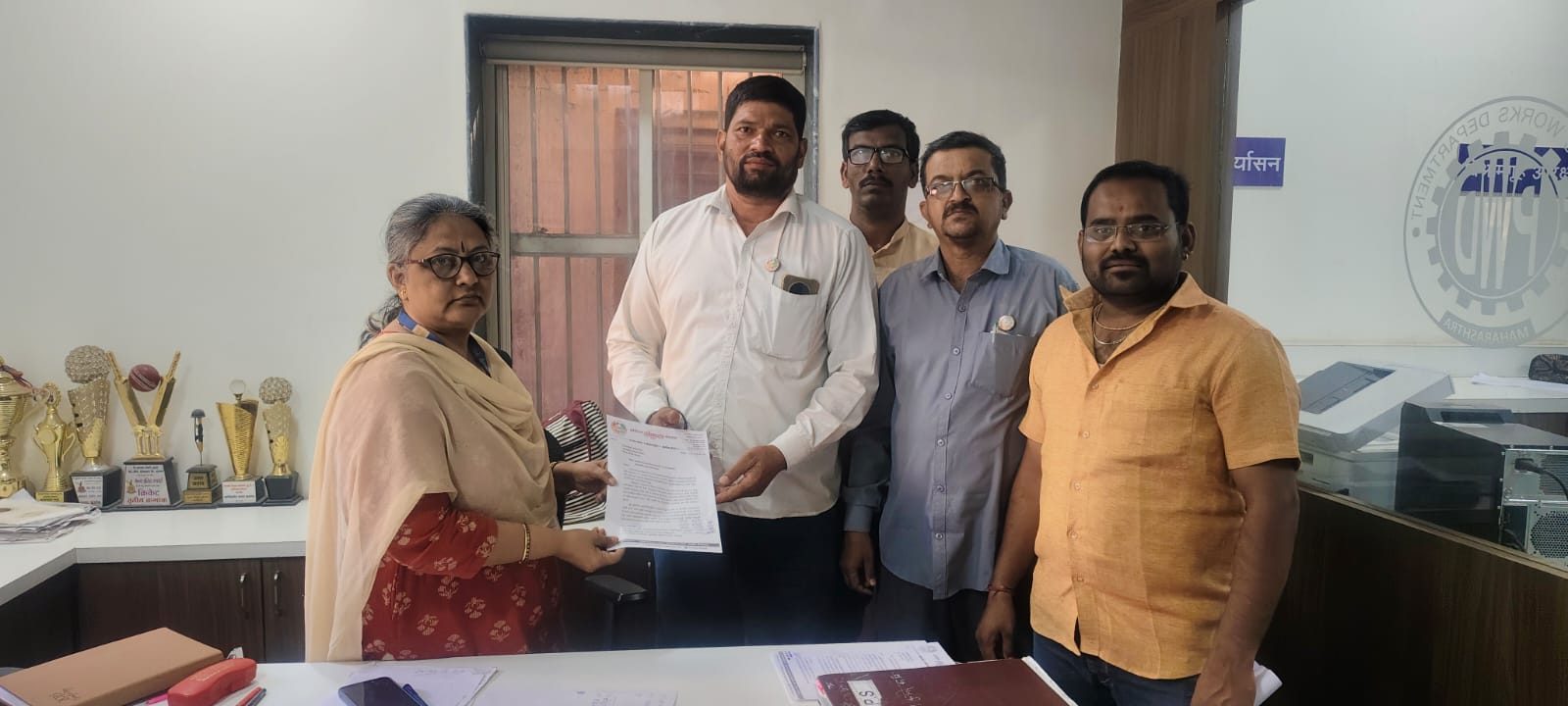 Complete the partial works on State Highway 153 from the fifth mile to Salgare in Shirol taluka