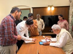 Guardian Minister Prakash Abitkar and MP Shahu Chhatrapati after the main government flag hoisting ceremony