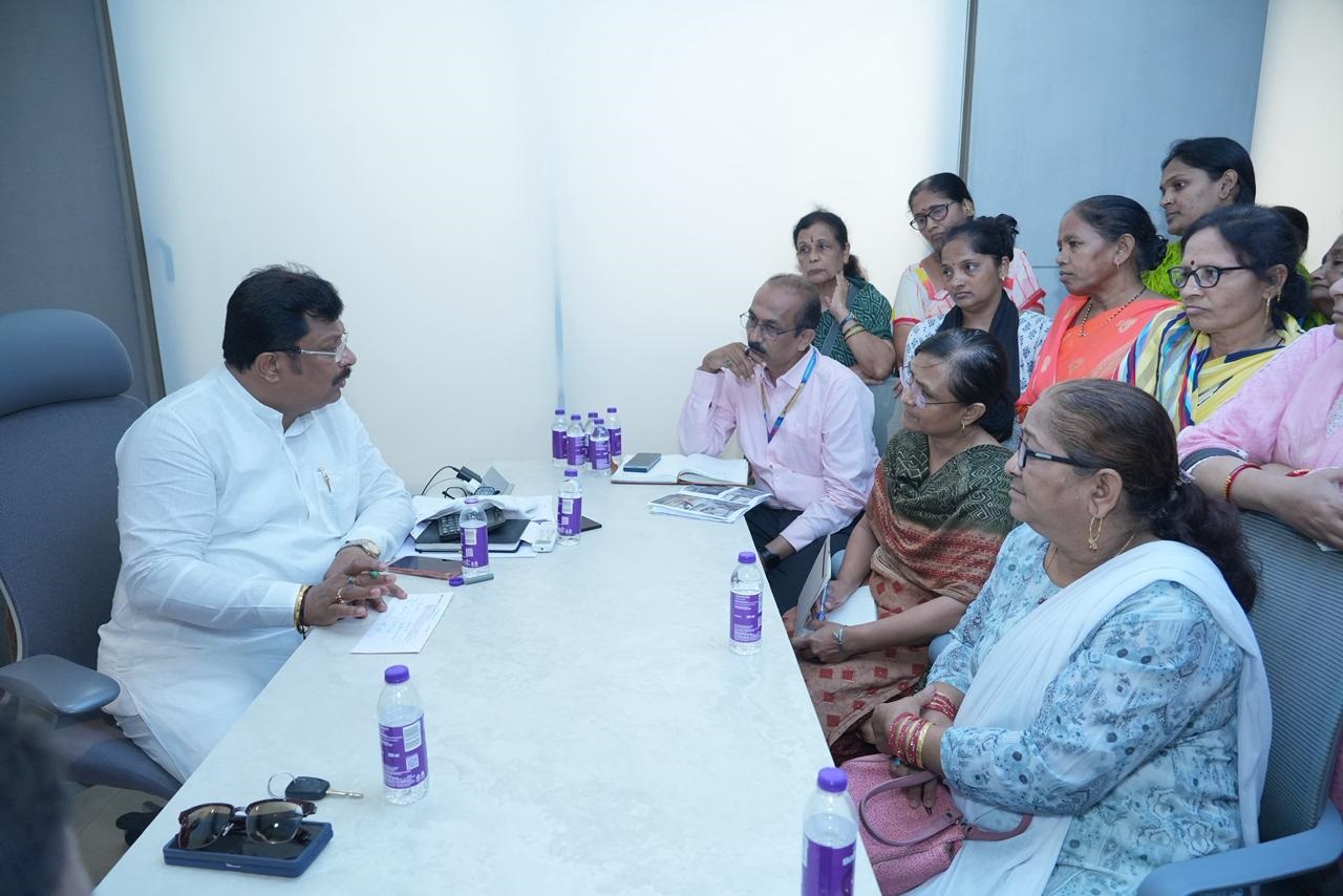 Complete the work of Amrut Yojana by the end of May